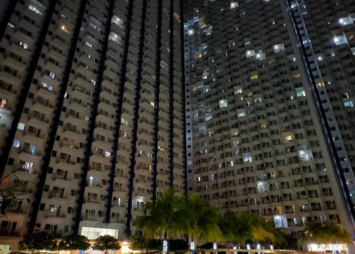 Resort Yola's Staycation - Jazz Residences Makati *